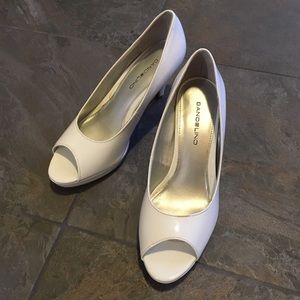Bandilino Heels - 1.5 inch - Size 6 - White Color